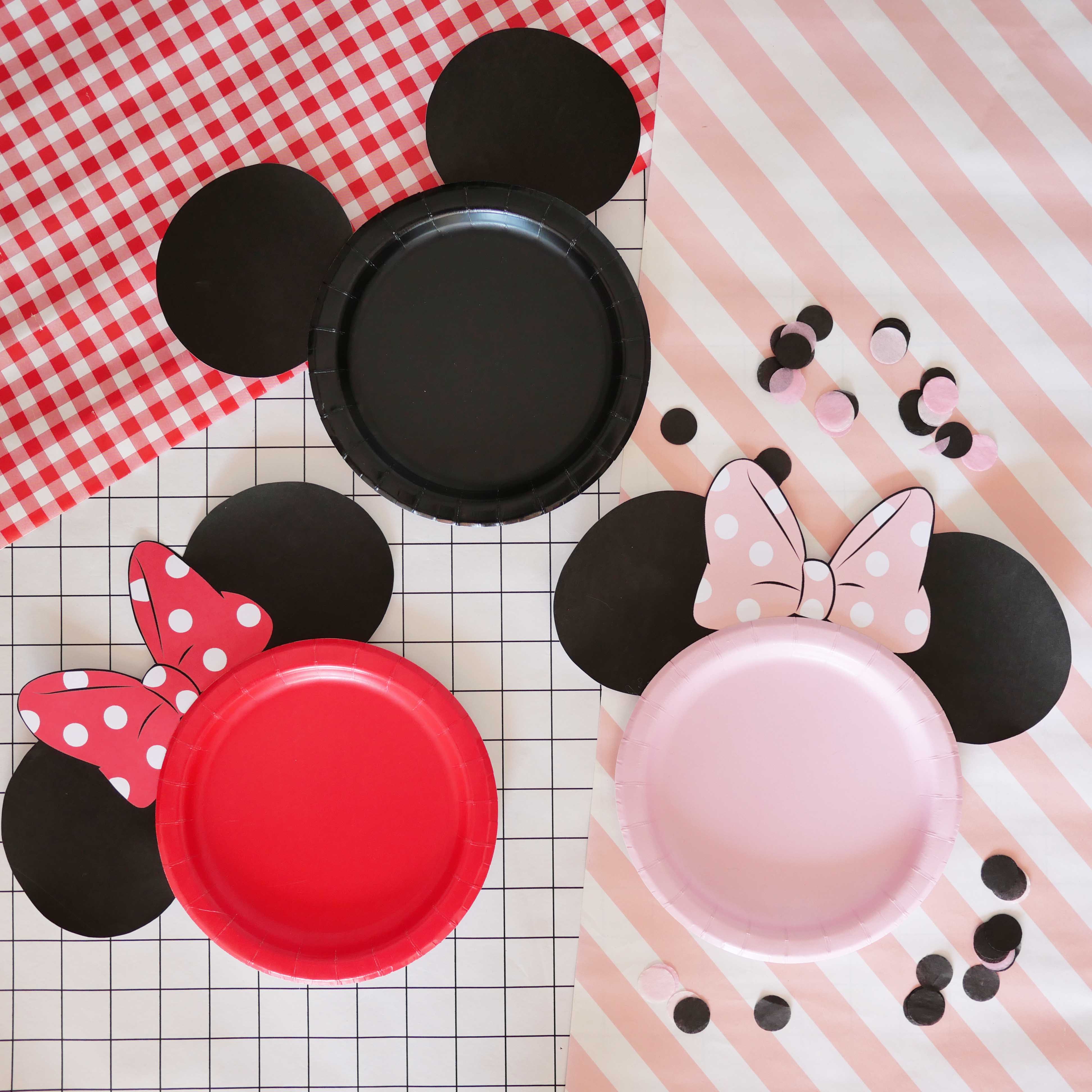 Des Assiettes Mickey Et Minnie Rose Caramelle Carnet D Inspiration